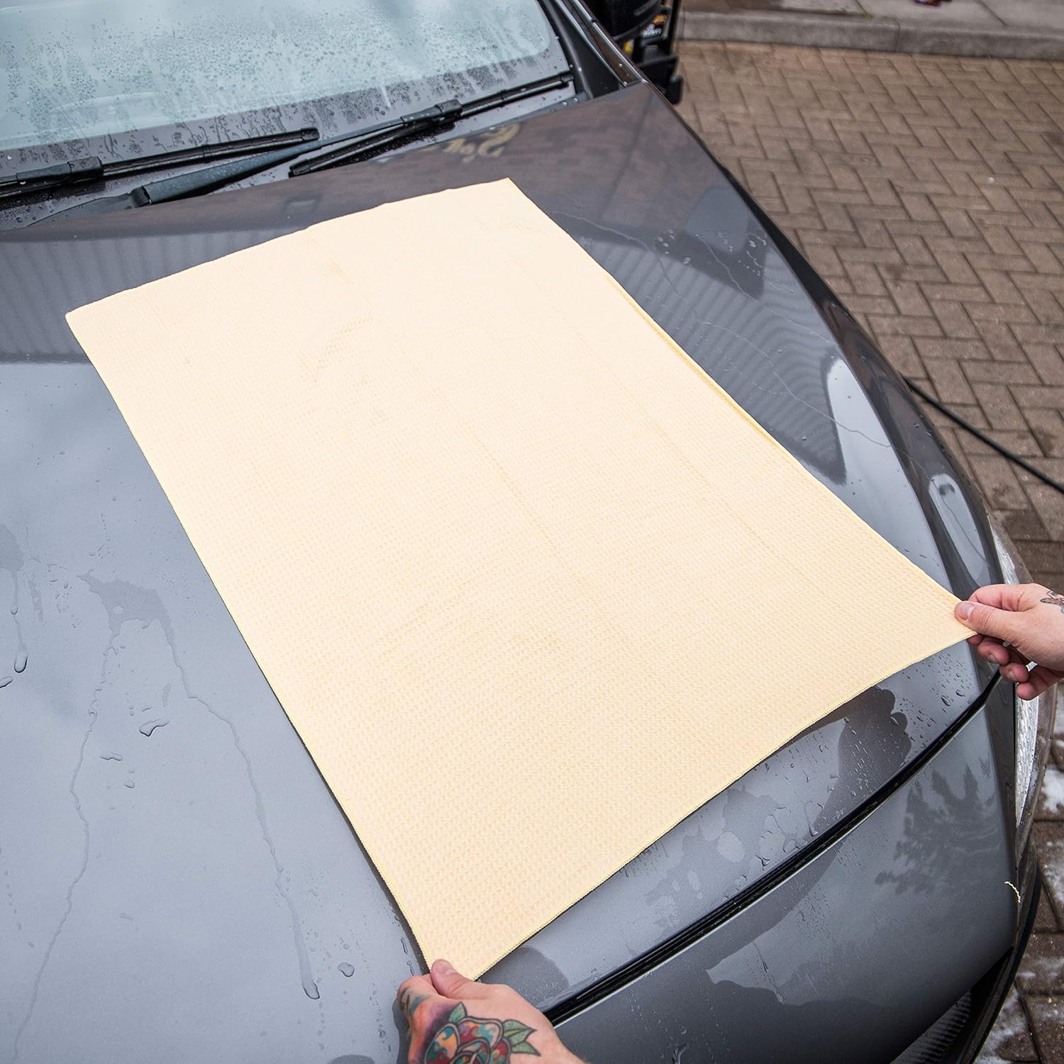 Meguiar's Water Magnet Microfiber Drying Towel Super Absorbent for Spot Free Drying