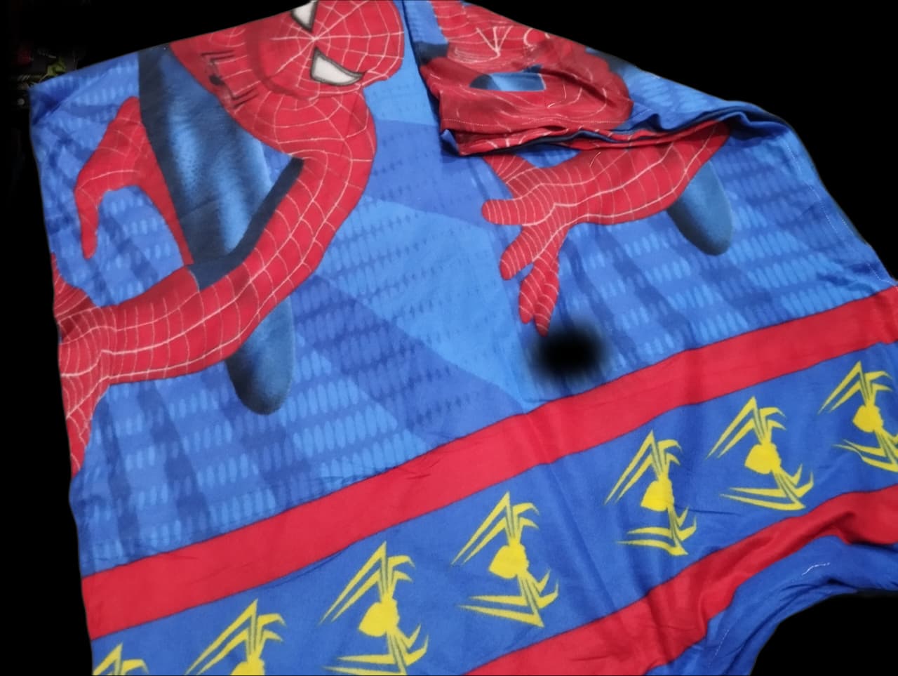 6├â┬ù5 Spiderman-Themed Blue Bedsheet Set ├ó┬Ç┬ô Marvel Superhero Design