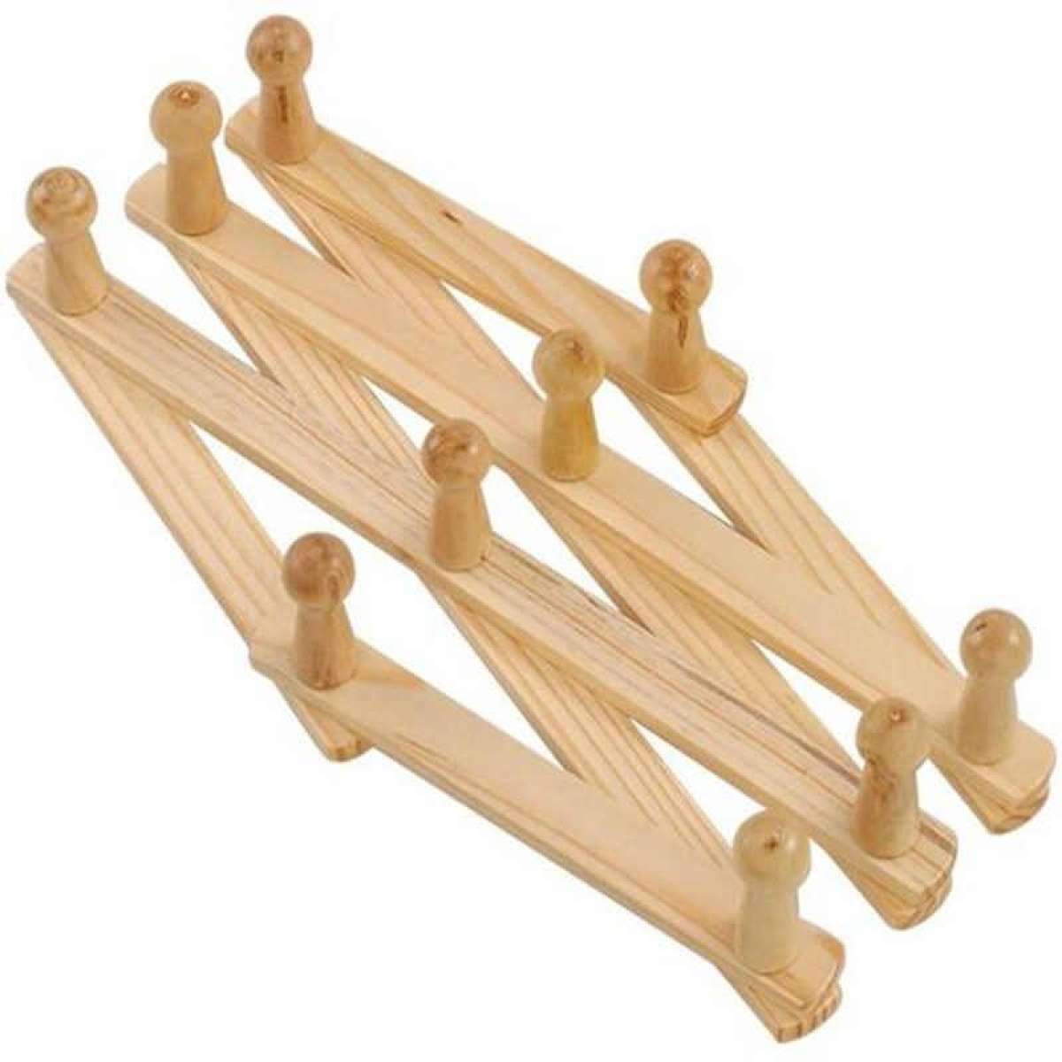 Adjustable wall hanger