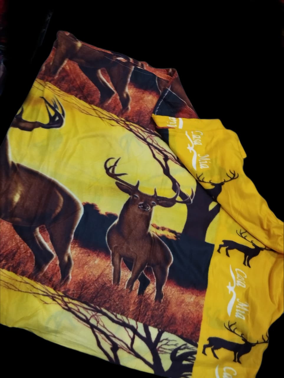 Yellow Hunting Design Fleece Blanket ├ó┬Ç┬ô Size 6├â┬ù5