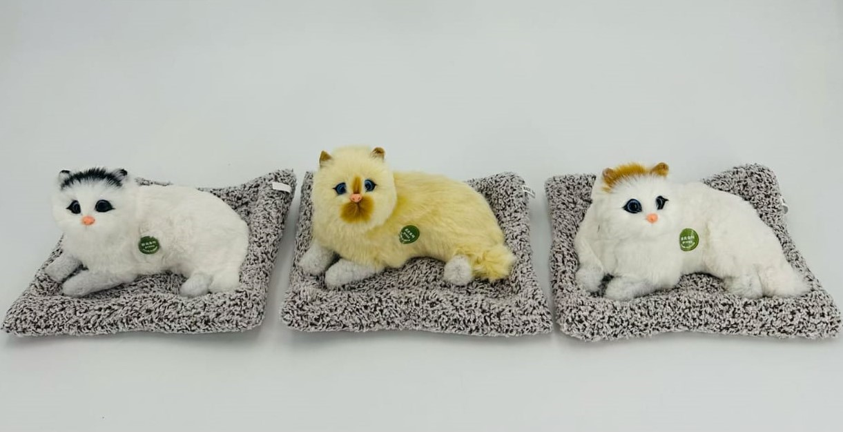 Medium electric simulation plush cat toys