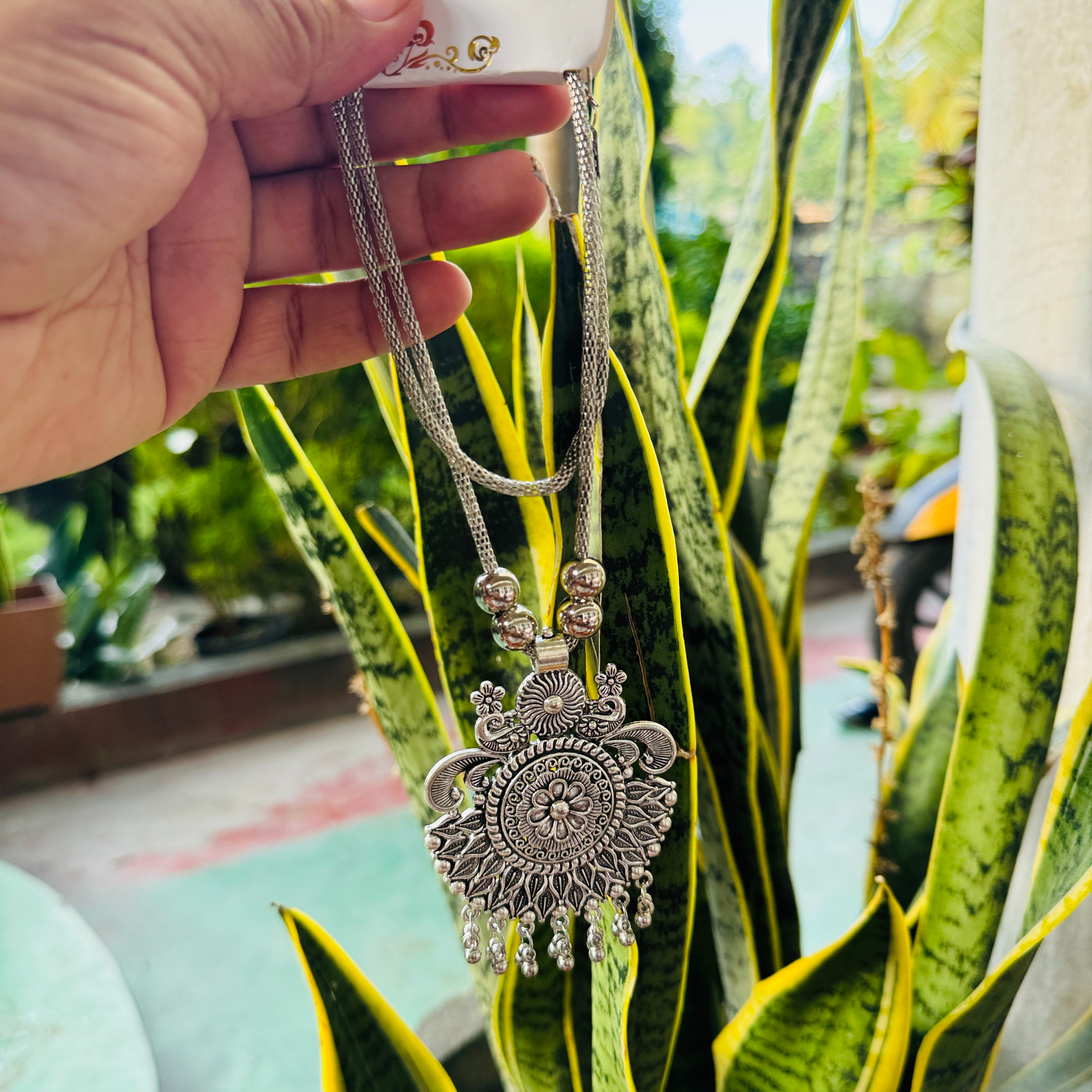 thumb 2